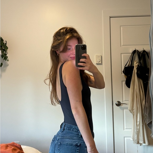 Babaton Contour Bodysuit - Picture 3 of 6